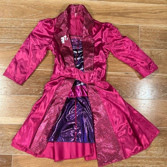 Barbie superhero costume - Picture 1 of 4